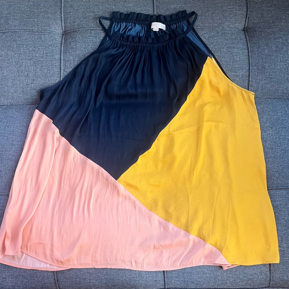 Loft Plus Women’s 24 Multi-Colored Tank